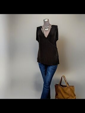 Vintage Y2K Chico’s Travelers Black Slinky Faux Wrap Top Cap Sleeve Size 3 XL